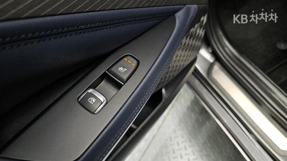 Киа The New (фейслифт) K8 Хибрид1.6 Турбо HEV 시그니쳐 블랙 - 19