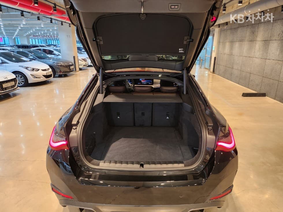 BMW i4eDrive40 M Sport Pro - 6