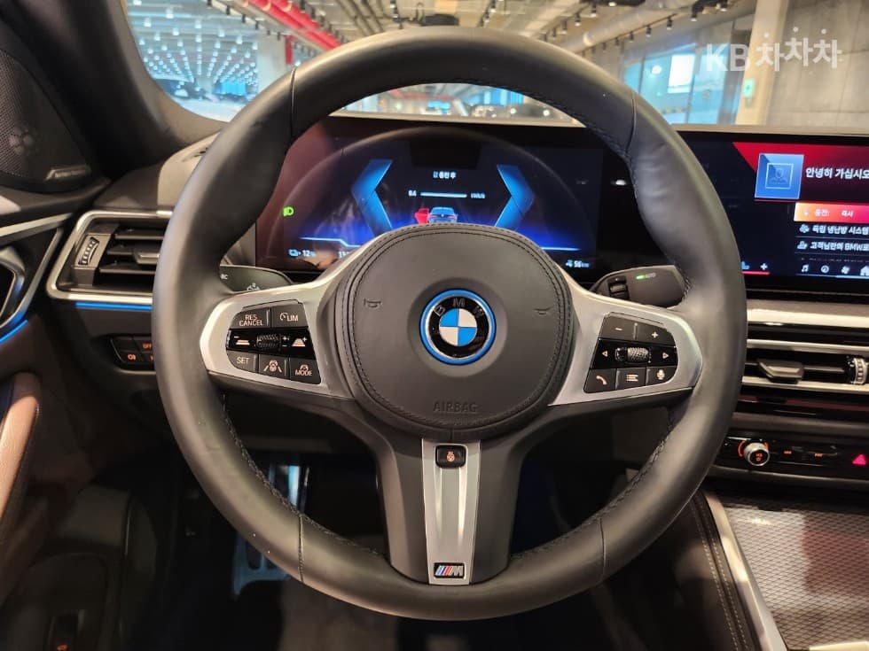 BMW i4eDrive40 M Sport Pro - 15