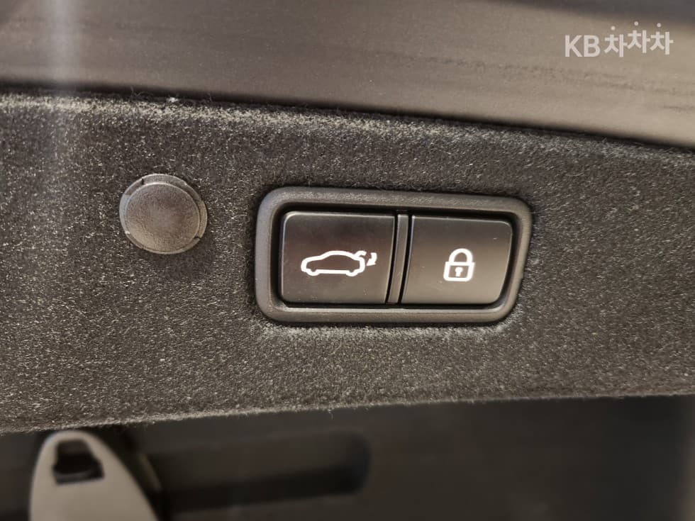 Hyundai The New (facelift) Grandeur (Azera)2.5 Exclusive - 24