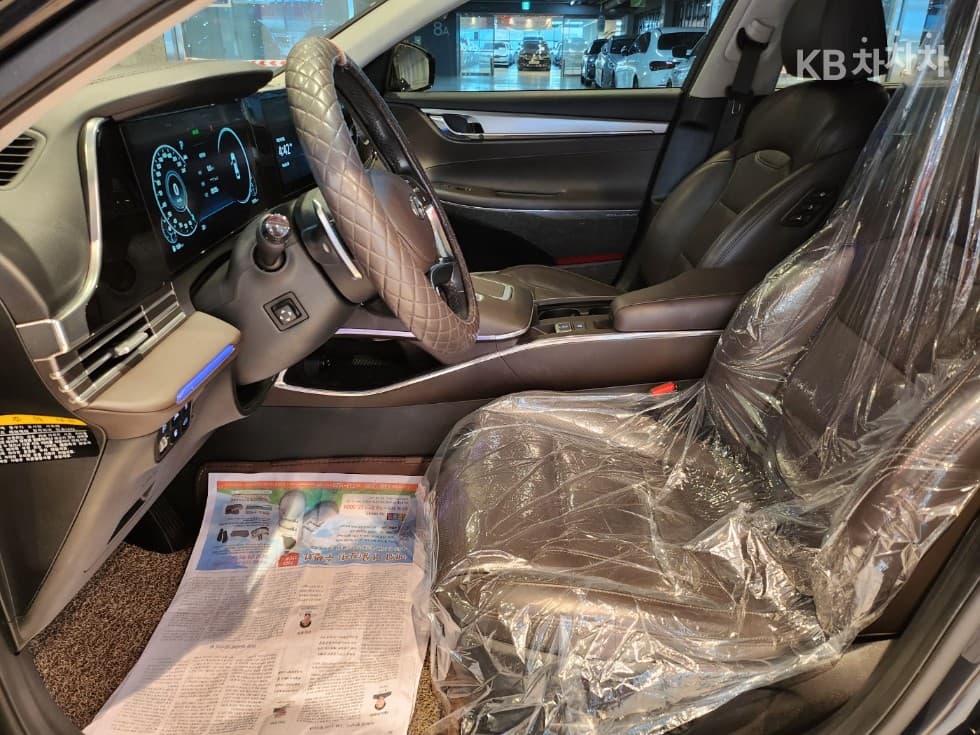 Hyundai The New (facelift) Grandeur (Azera)2.5 Exclusive - 11