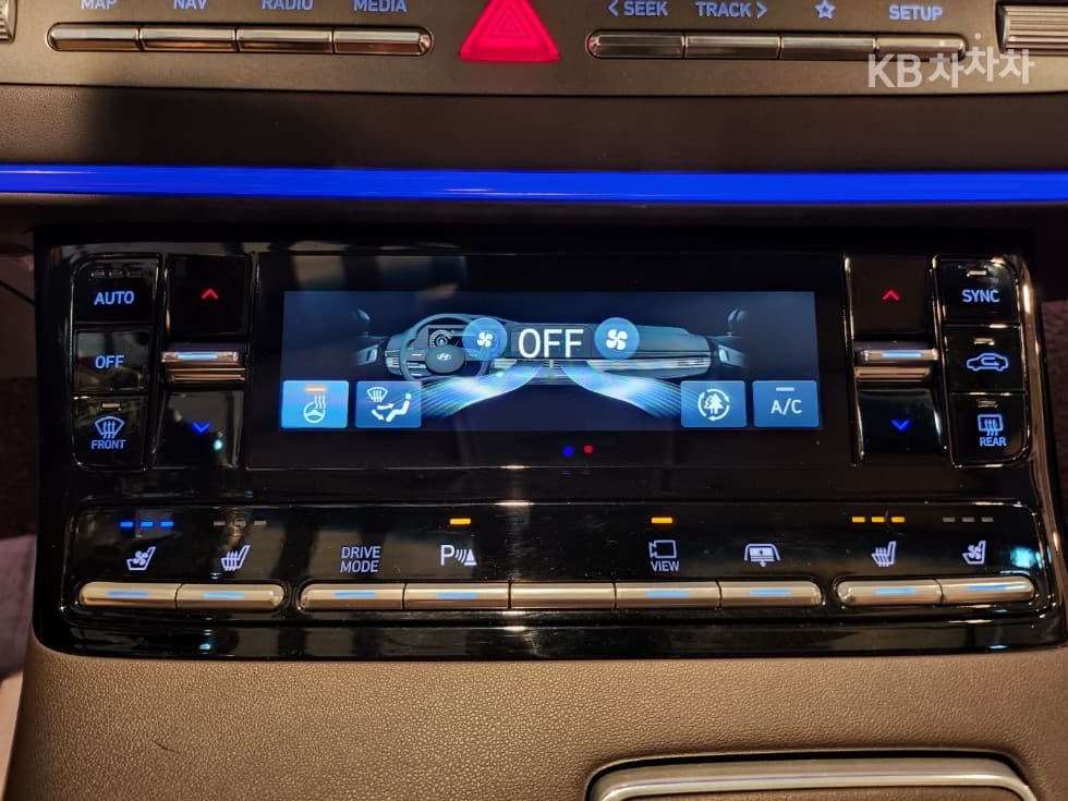 Hyundai The New (facelift) Grandeur (Azera)2.5 Exclusive - 17