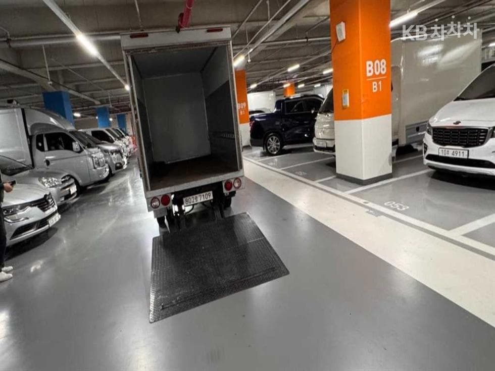 Киа The New (фейслифт) Бонго 3 (лек)1.2Тон 표준캡 Удължено междуосие 2WD GL - 16