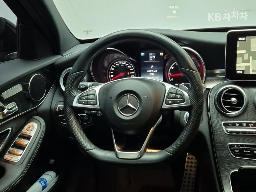 Mercedes-Benz The New (фейслифт) C-КласC200 AMG Line - 9