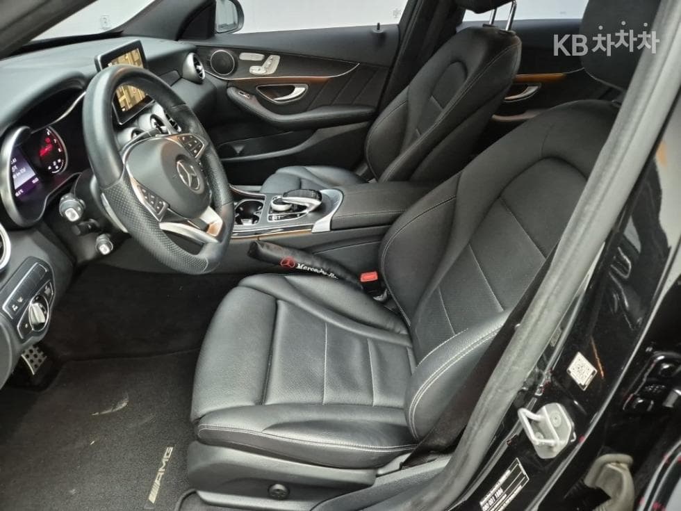 Mercedes-Benz The New (фейслифт) C-КласC200 AMG Line - 11