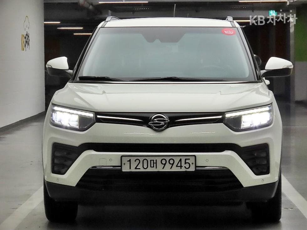 KG Mobility VERY New Tivoli Petrol V3 2WD Base - Image 1