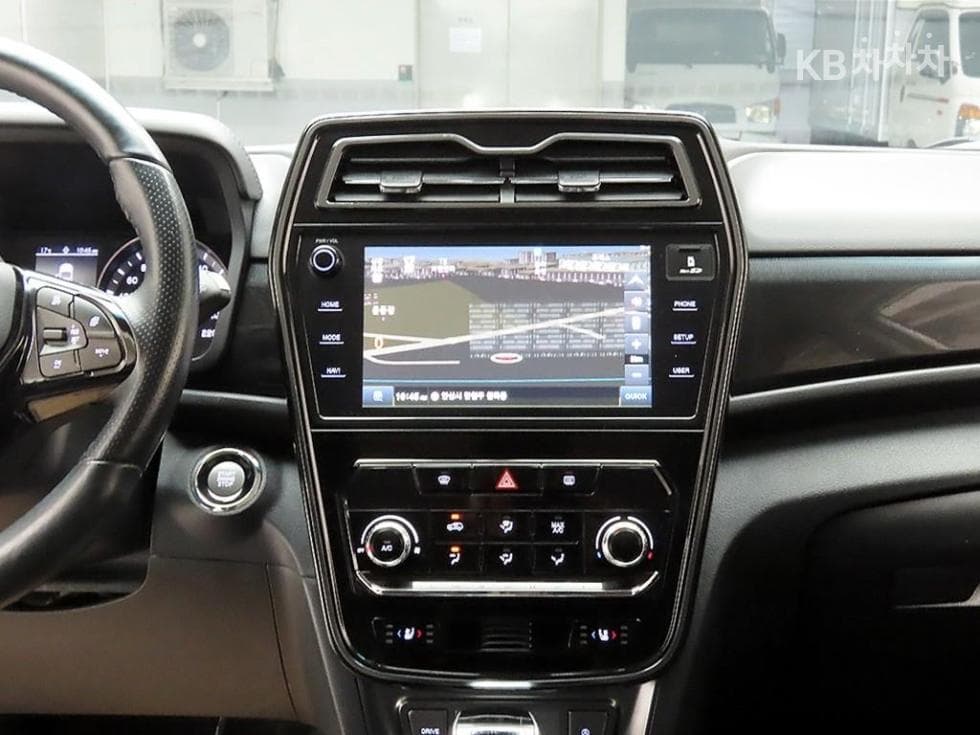 (120mer9945)KGMobility VERY New Tivoli Gasoline V3 2WD Basic - 9