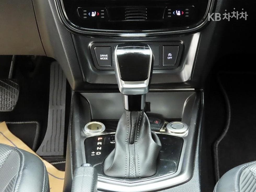 (120mer9945)KGMobility VERY New Tivoli Gasoline V3 2WD Basic - 10