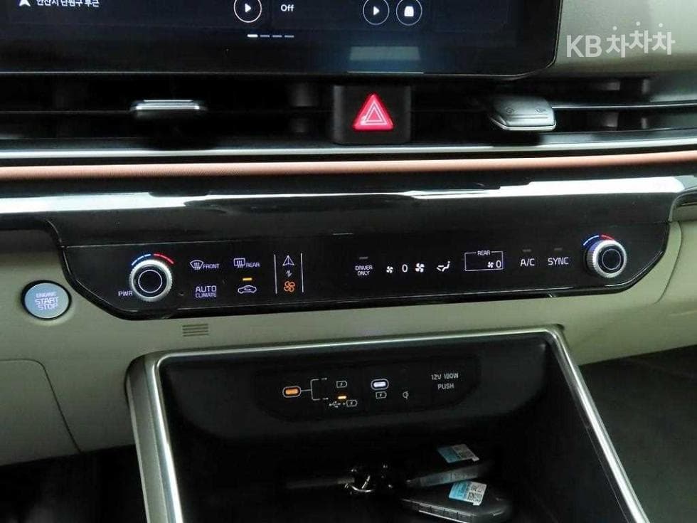 Kia The New (facelift) Carnival Hybrid 4th generationHigh Limousine (Carnival) 1.6 HEV 4-seater Signature - 10