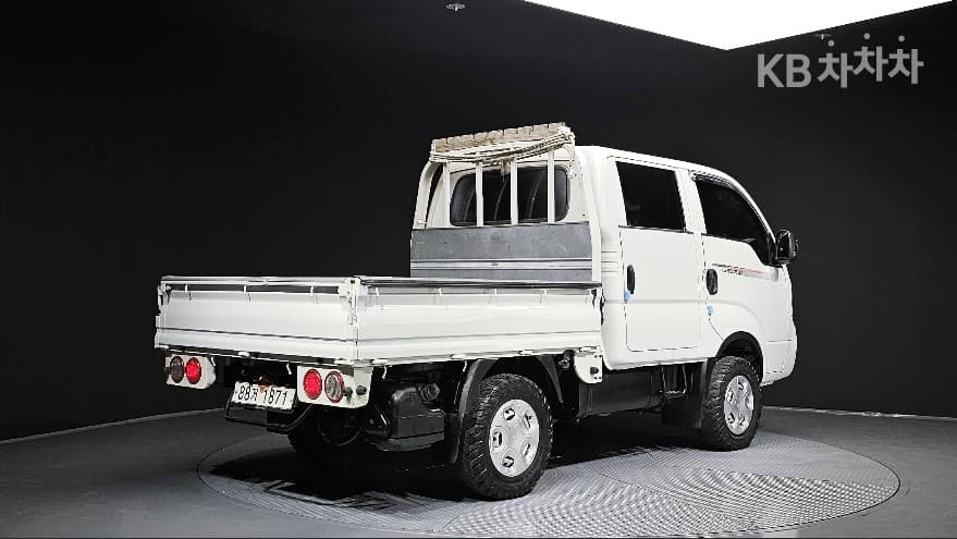 Kia The New Bongo3 1 ton Double Cab Long Axle 4WD GL - Image 2