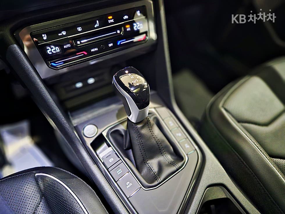 (342n4197)Volkswagen Tiguan Allspace2.0 TSI Prestige - 18