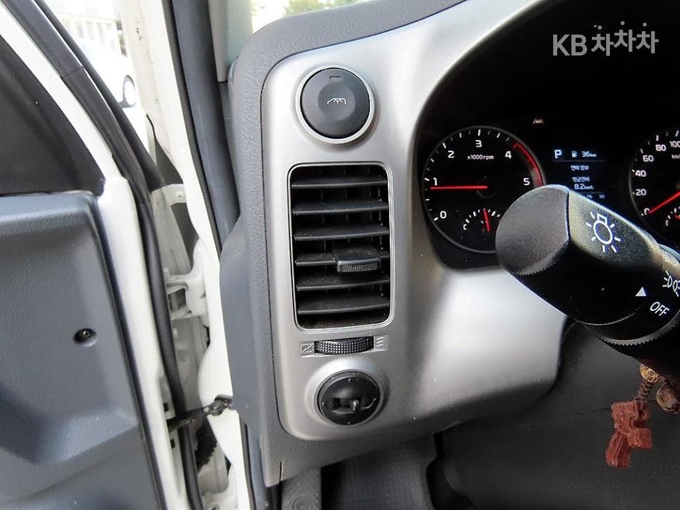 Kia The New (facelift) Bongo 3 (light truck)LPG Wing Body 1 Ton 전동식 King Cab Extra Long GL - 13