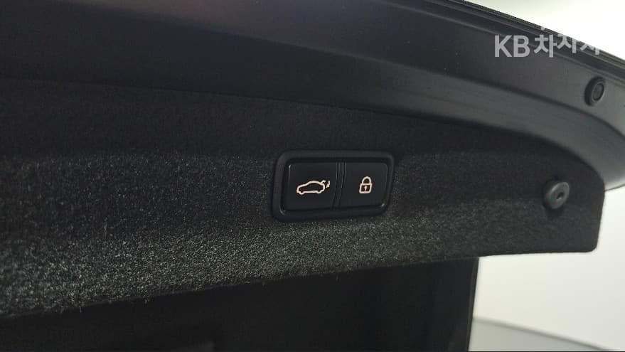 (236L7880)Genesis G903.8 GDi AWD Premium Luxury - 20