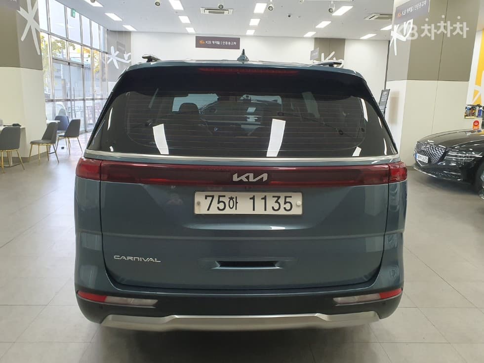 Kia Carnival 4th Generation D2.2 11 Passenger Signature - Image 3