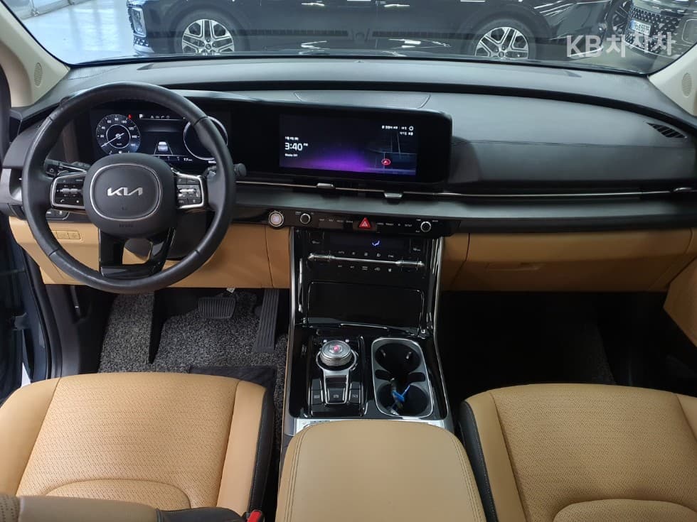 (75H1135)Kia Carnival 4th Generation D2.2 11F Signature - 10