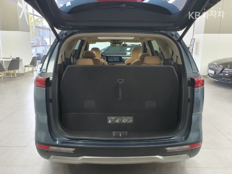 (75H1135)Kia Carnival 4th Generation D2.2 11F Signature - 26