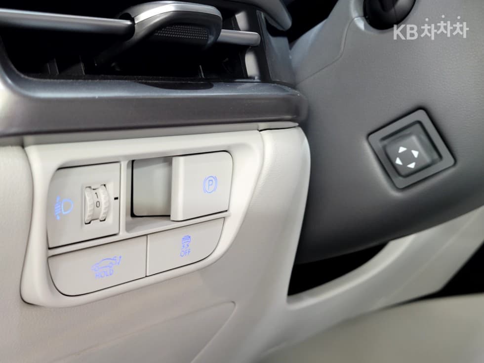 (194H8484)Hyundai All New Granger2.5 Petrol 2WD Exclusive - 9