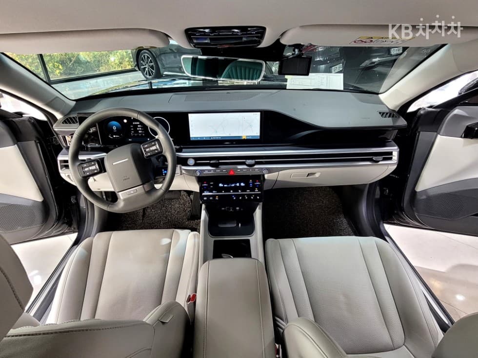 (194H8484)Hyundai All New Granger2.5 Petrol 2WD Exclusive - 27