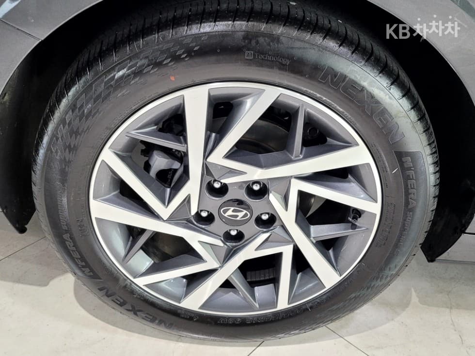 (194H8484)Hyundai All New Granger2.5 Petrol 2WD Exclusive - 32