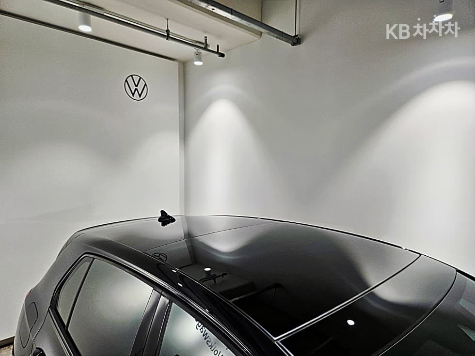 (210go8822)Volkswagen The Golf 8(MK8)2.0 GTI Base - 11