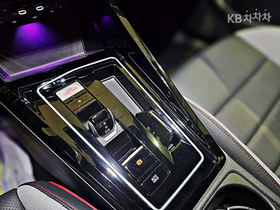 (210go8822)Volkswagen The Golf 8(MK8)2.0 GTI Base - 12