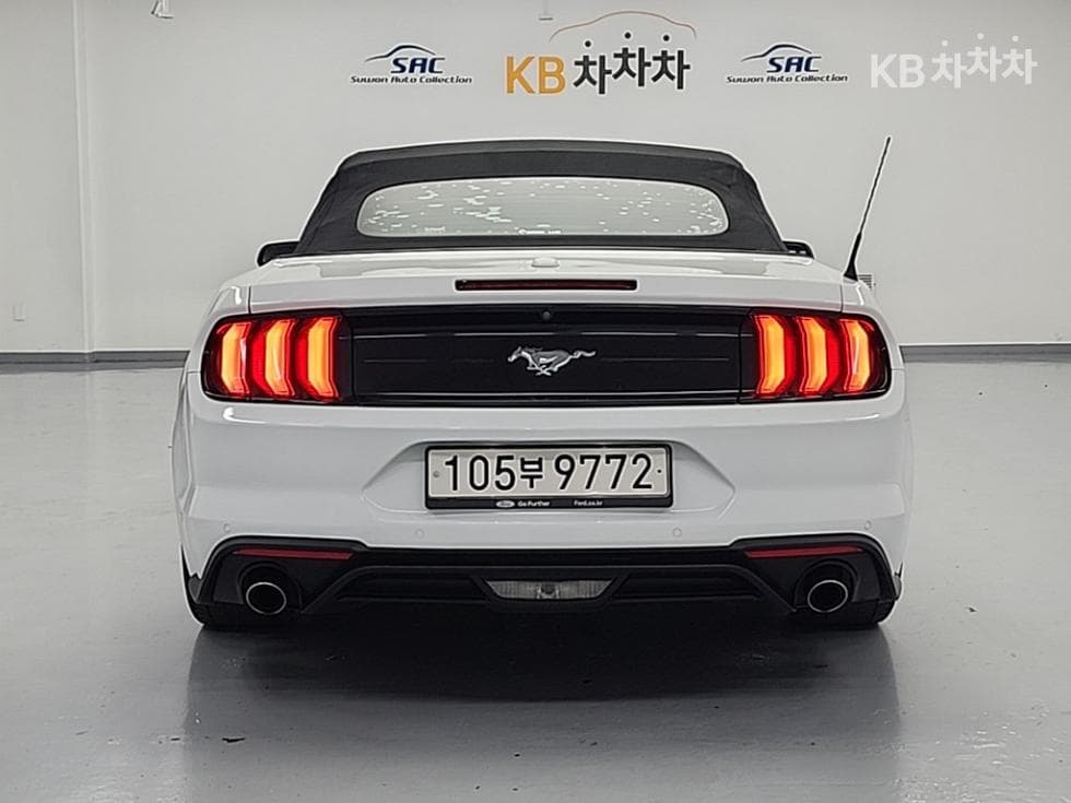 Форд 올Нов머스탱Кабриолет Premium - 3