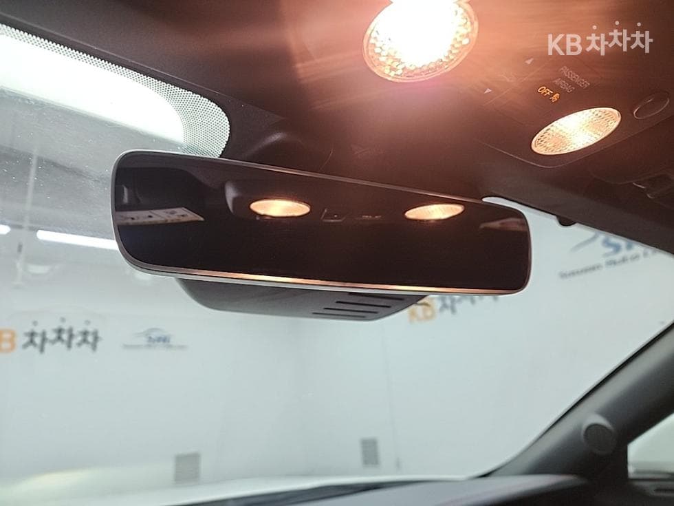 Форд 올Нов머스탱Кабриолет Premium - 16