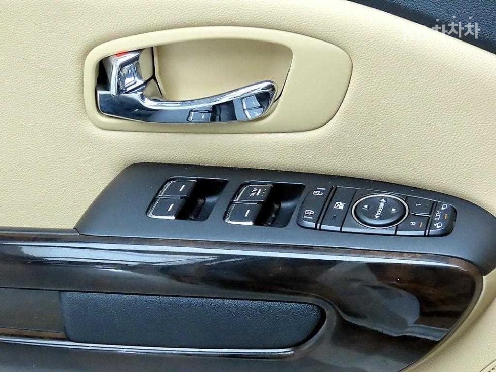 (53보5126)Kia The New Carnival 9Passenger 2.2 GENERAL Diesel Prestige - 11