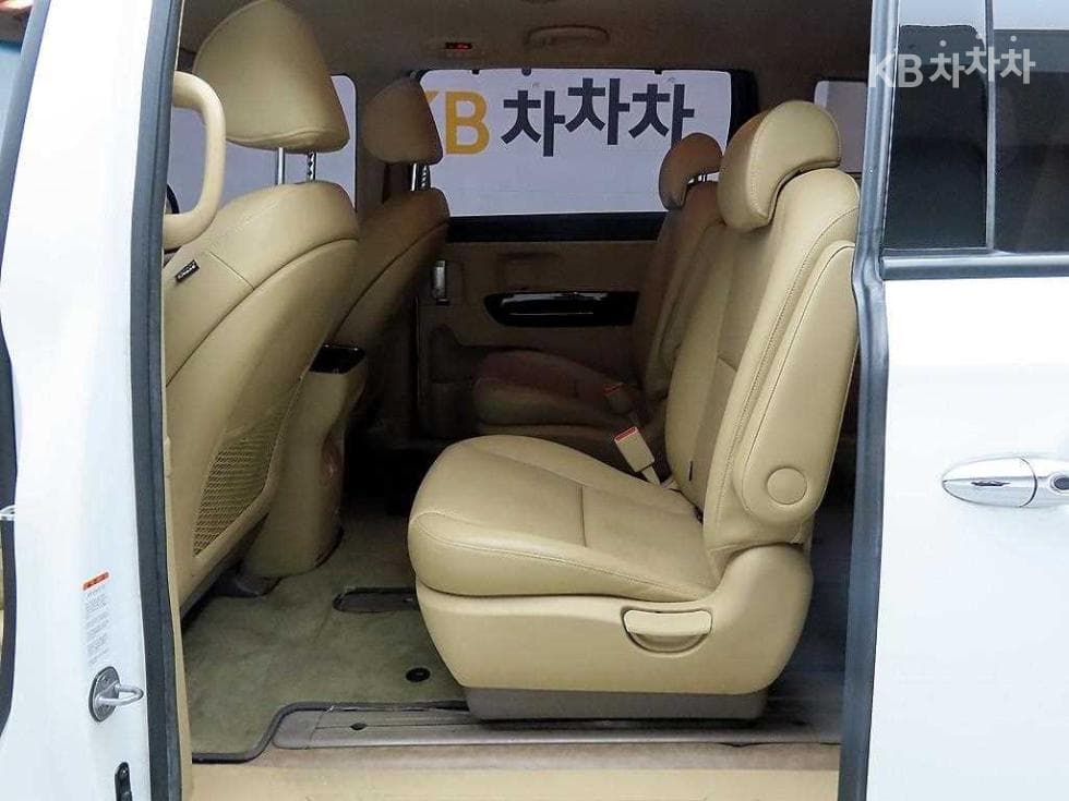 (53보5126)Kia The New Carnival 9Passenger 2.2 GENERAL Diesel Prestige - 14