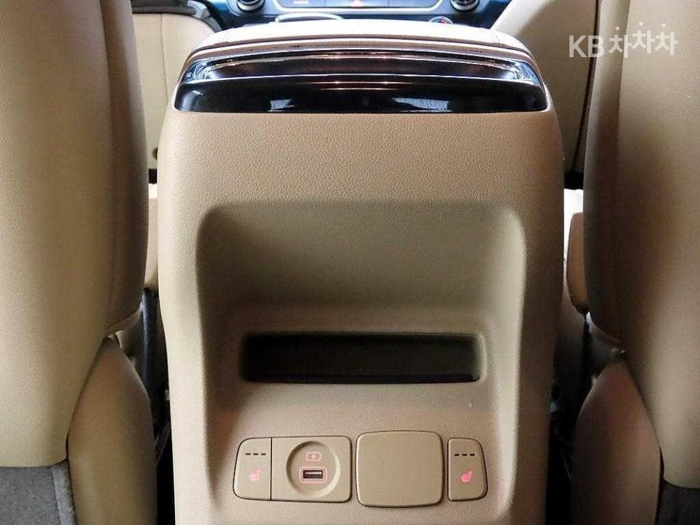 (53보5126)Kia The New Carnival 9Passenger 2.2 GENERAL Diesel Prestige - 15