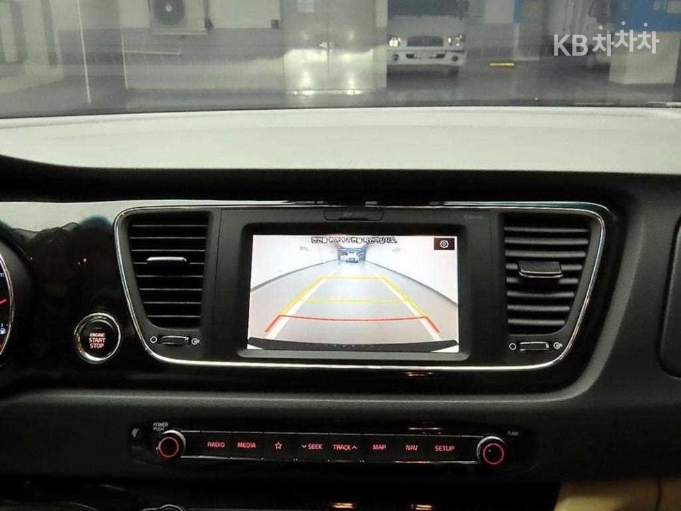 (53보5126)Kia The New Carnival 9Passenger 2.2 GENERAL Diesel Prestige - 16
