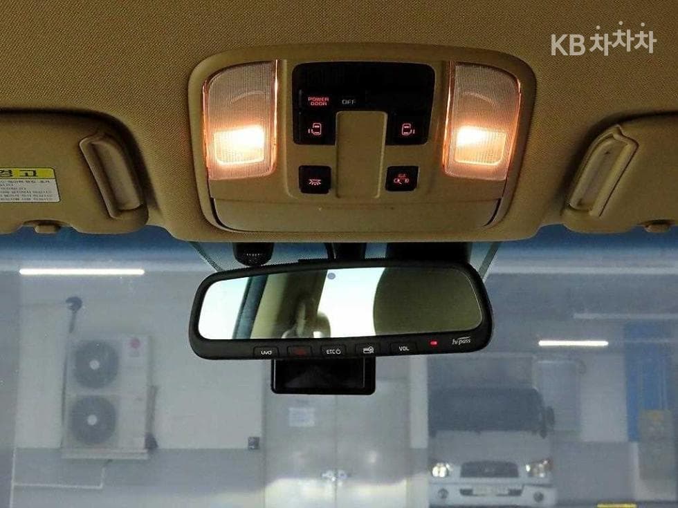 (53보5126)Kia The New Carnival 9Passenger 2.2 GENERAL Diesel Prestige - 17