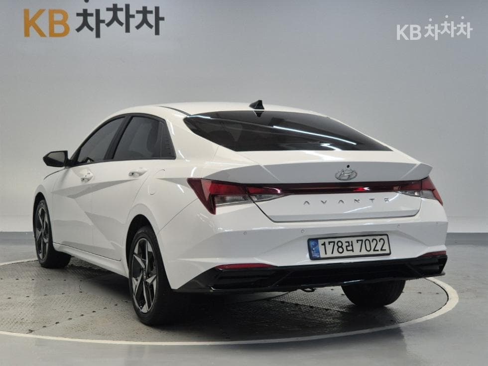 Hyundai All New Avante (CN7) 1.6 Gasoline Modern - Image 2