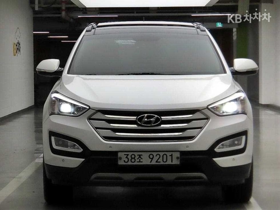 Hyundai Santa Fe DM R2.0 2WD EXCLUSIVE Base - Image 1