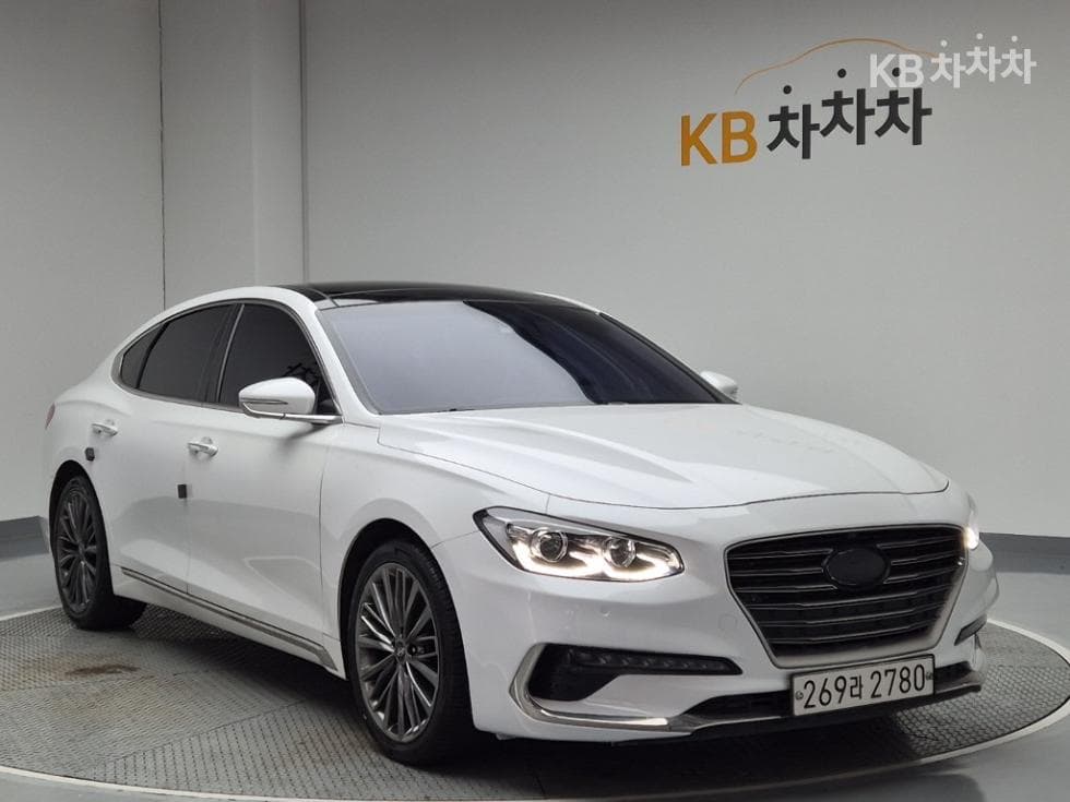 Хюндай Grandeur (Azera)IGРент-а-кар 3.0 Бензин Modern 베이직 Стандартен - 4