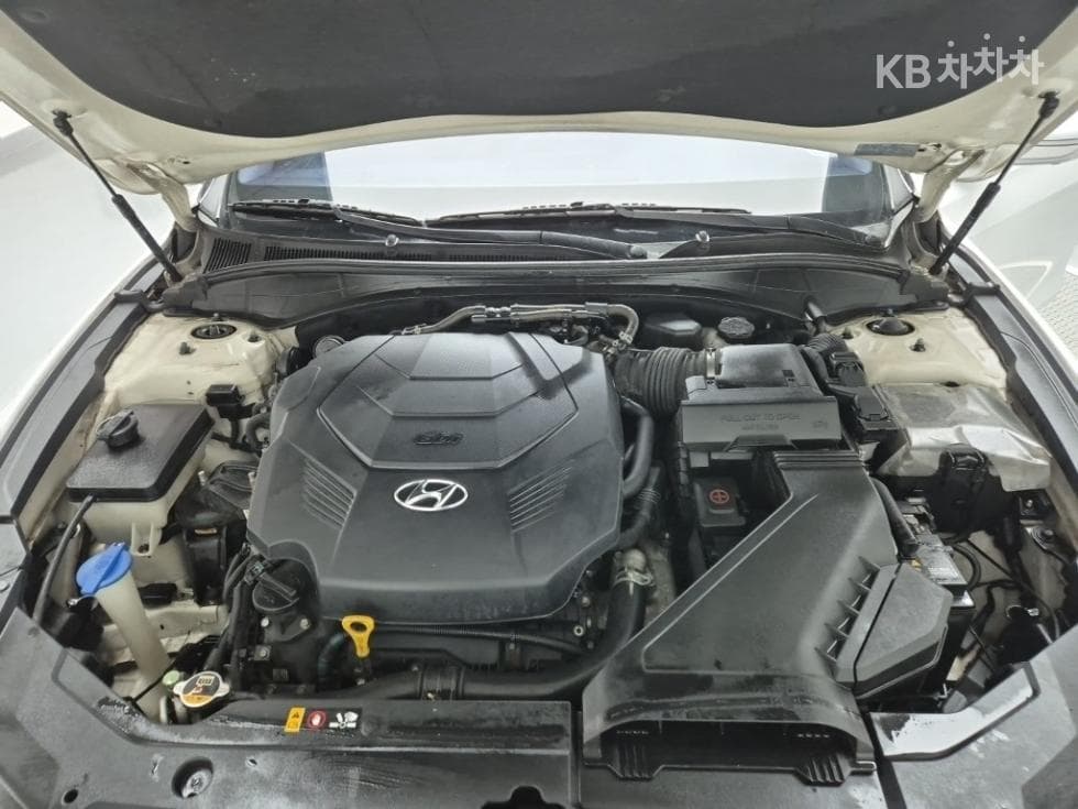 Хюндай Grandeur (Azera)IGРент-а-кар 3.0 Бензин Modern 베이직 Стандартен - 5