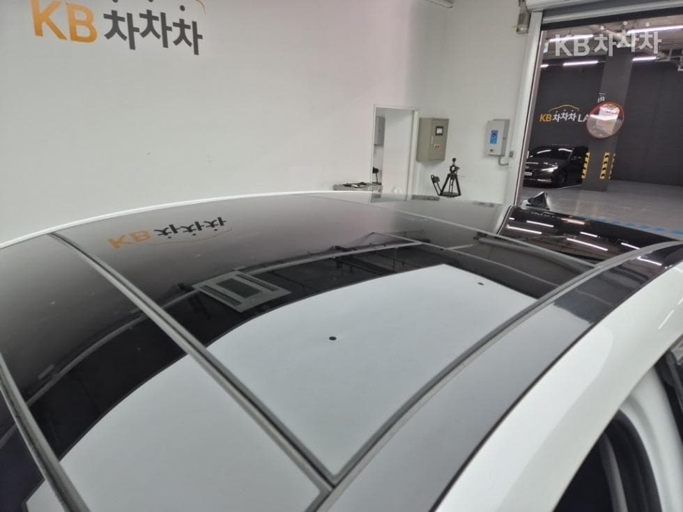 Хюндай Grandeur (Azera)IGРент-а-кар 3.0 Бензин Modern 베이직 Стандартен - 13