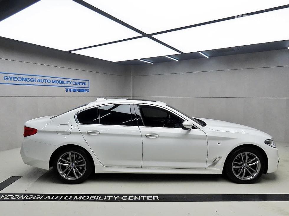 BMW 올Нов5 Серия (G30)520d xDrive M Sport Package Plus - 2
