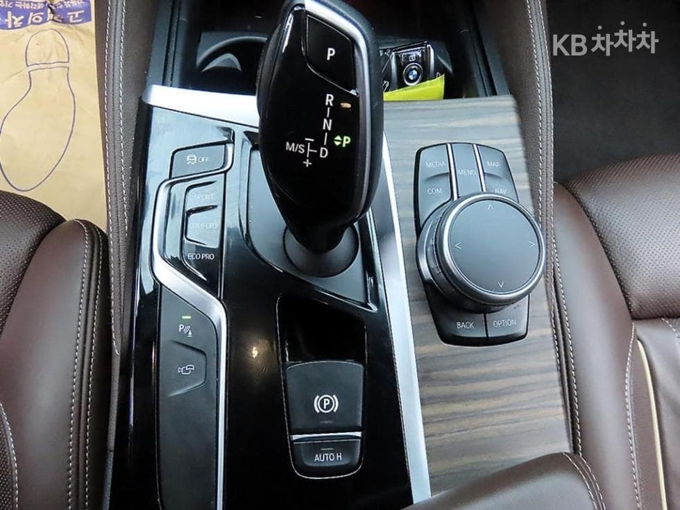 BMW 올Нов5 Серия (G30)520d xDrive M Sport Package Plus - 10