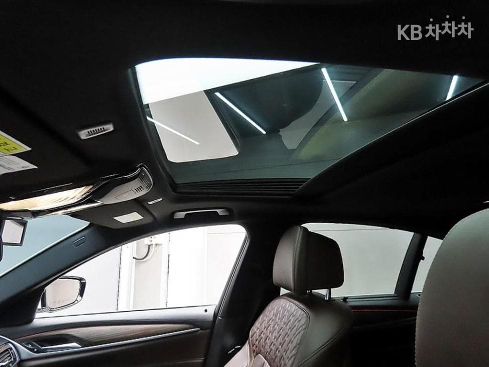 BMW 올Нов5 Серия (G30)520d xDrive M Sport Package Plus - 16