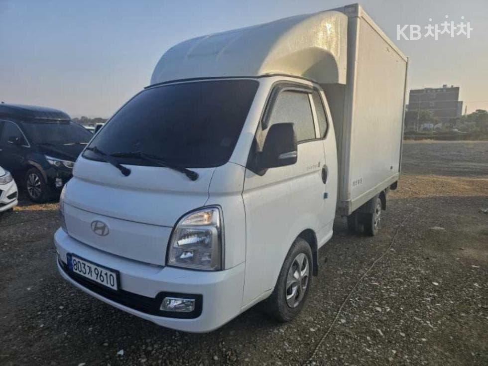 Hyundai Porter2 LPG Super long cab Super cab Modern Plus - Image 1