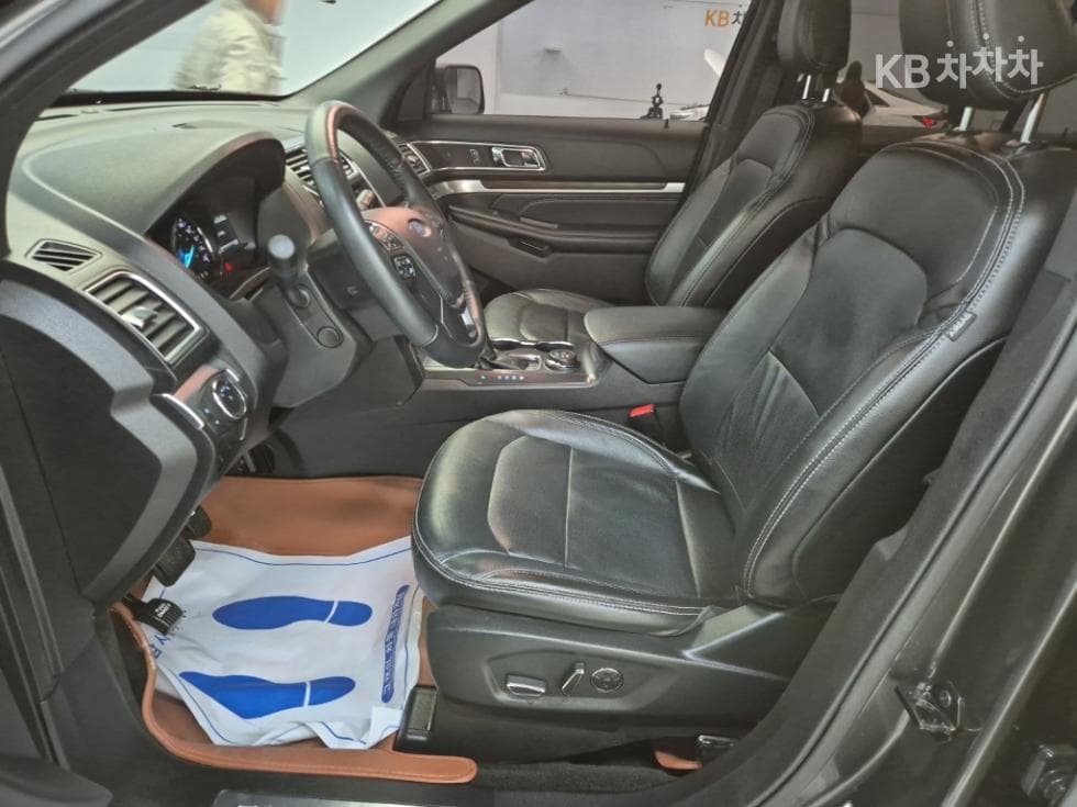 (57No.2277)Ford New Explorer 2.3 EcoBoost 4WD Limited - 11