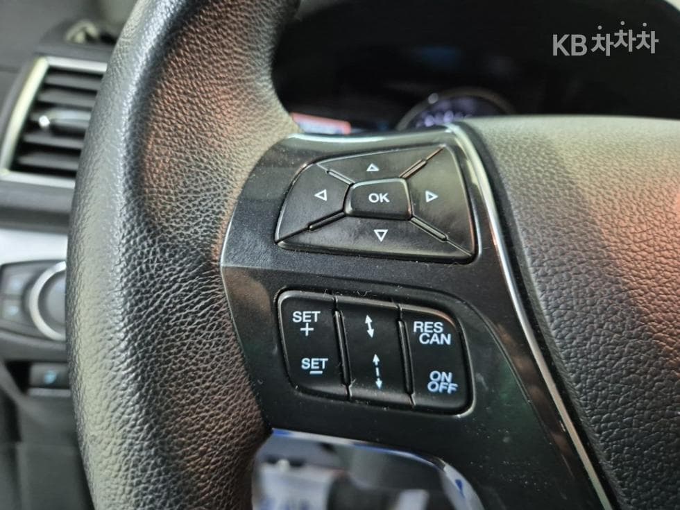 (57No.2277)Ford New Explorer 2.3 EcoBoost 4WD Limited - 16