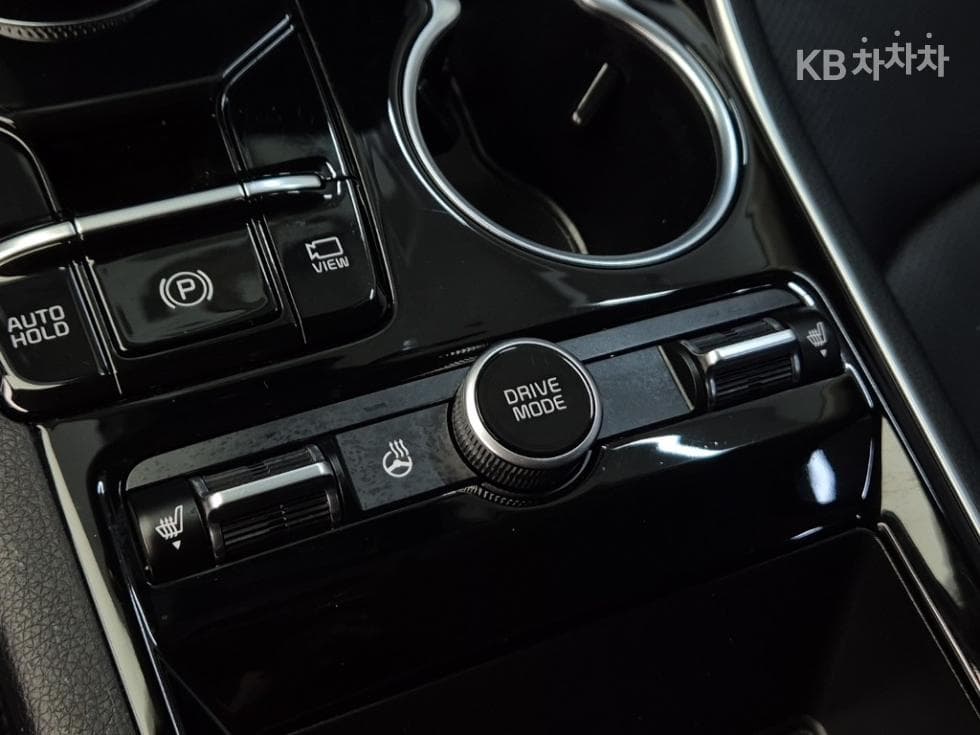 Киа K5 3-토 поколение2.0 Бензин Тренди - 17