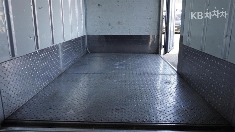 (844ner8125)KIA The New Bongo3 Refrigerated 1.2Ton Standard King Cab Extra Long Axle GL - 9