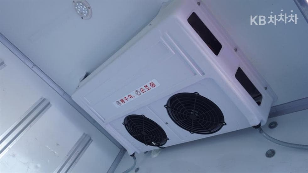 (844ner8125)KIA The New Bongo3 Refrigerated 1.2Ton Standard King Cab Extra Long Axle GL - 11