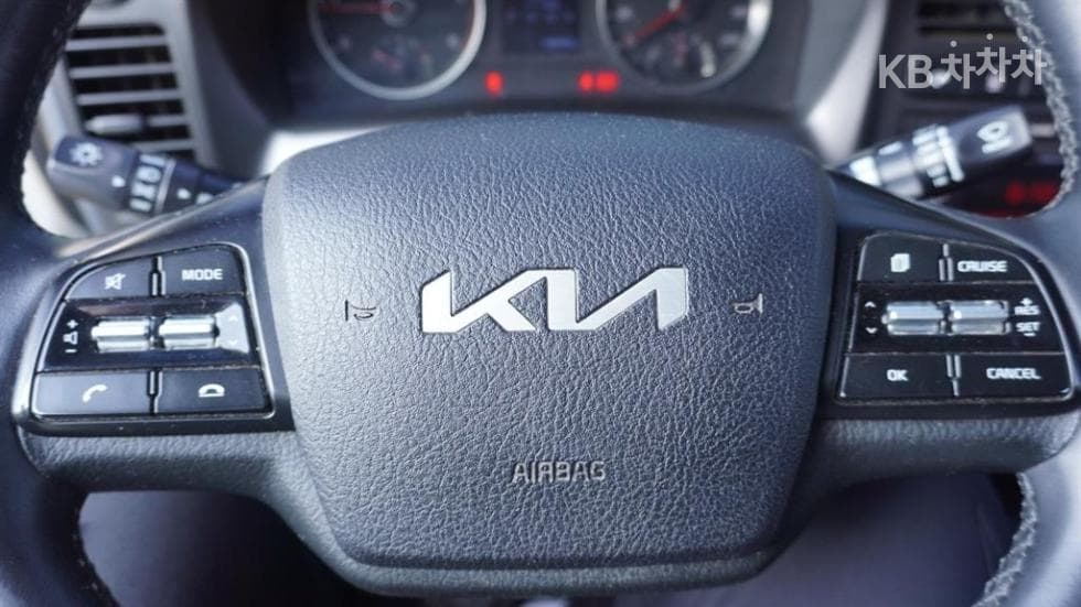 (844ner8125)KIA The New Bongo3 Refrigerated 1.2Ton Standard King Cab Extra Long Axle GL - 15