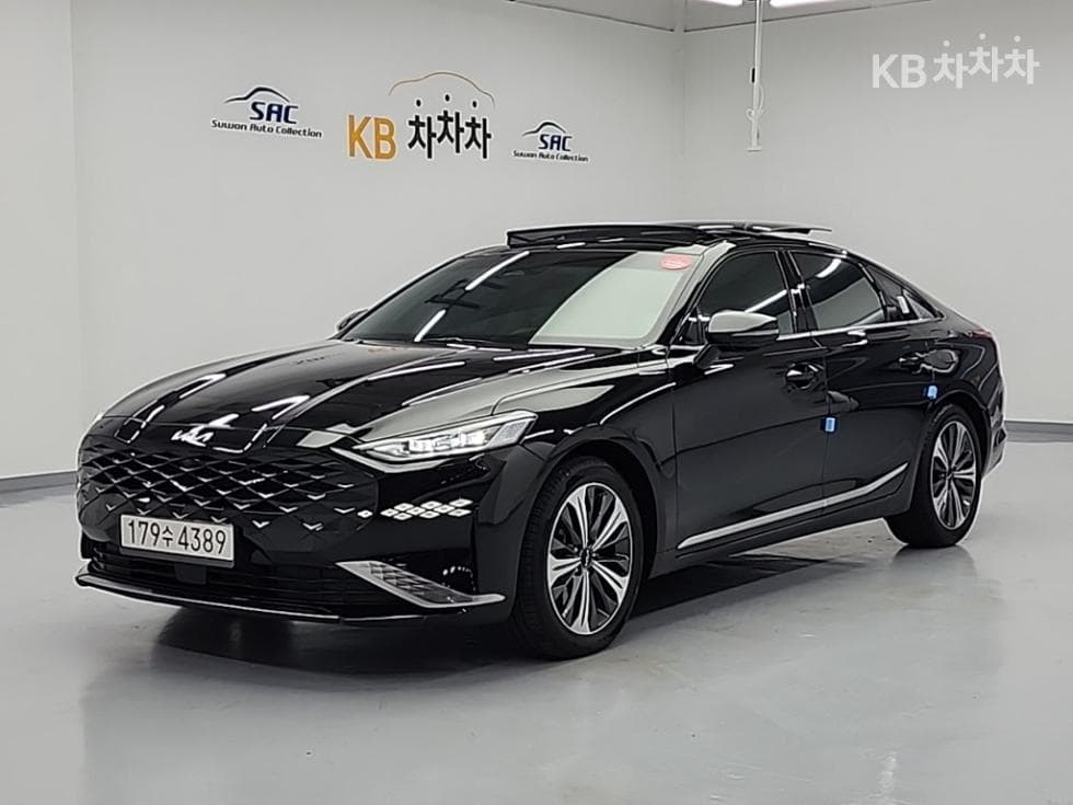 Kia K8 3.5 LPG Prestige Car Rental - Image 1