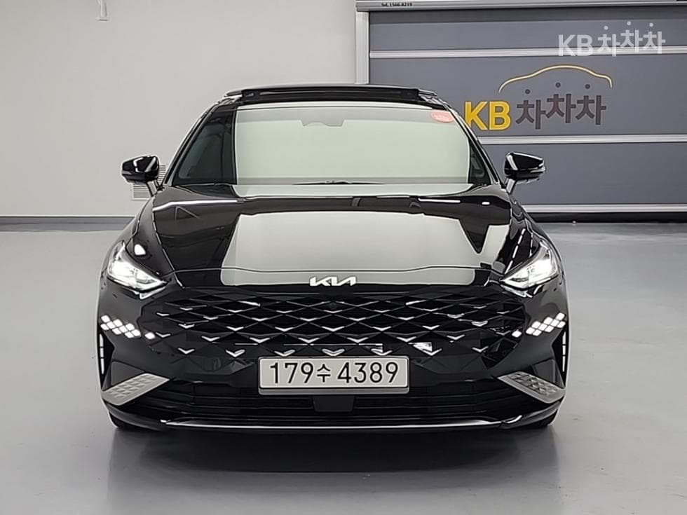 Kia K8 3.5 LPG Prestige Car Rental - Image 2