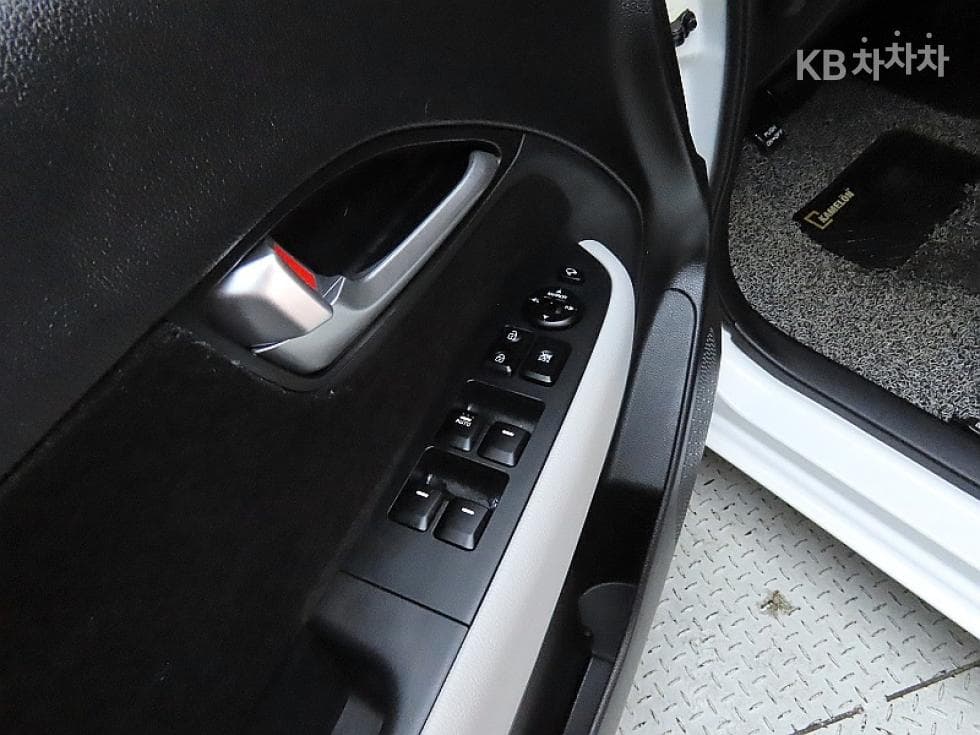 (113du4725)Kia The New Kia Ray 1.0 Gasoline Signature - 14